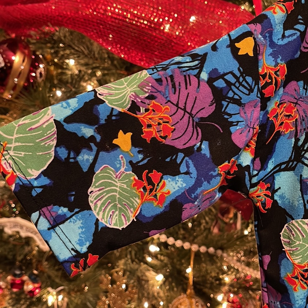 NWT XS LuLaRoe leaf print - Picture 4 of 4